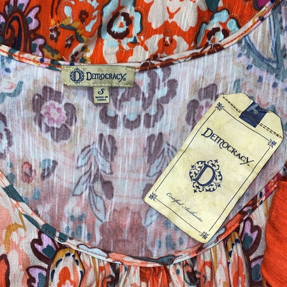 🔶Democracy Orange Floral Cold Shoulder Flutter Sleeves Size Small NWT - Picture 6 of 6